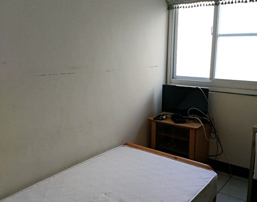 近文藻榮總雅房獨立廁所可租補 - Image 1