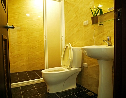 近中科東海世貿家樂福，台灣大道旁交通便利 - Image 4