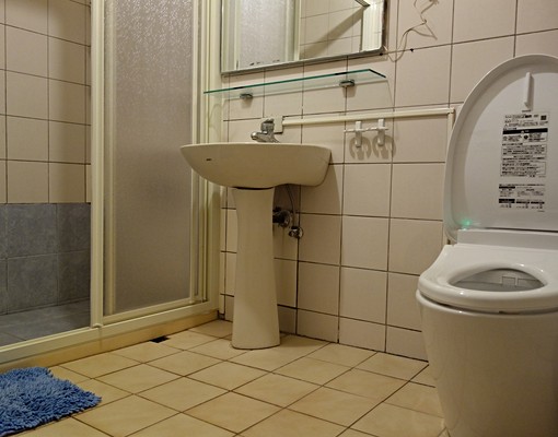 寧靜優雅交通便利獨立筒床套房 - Image 13