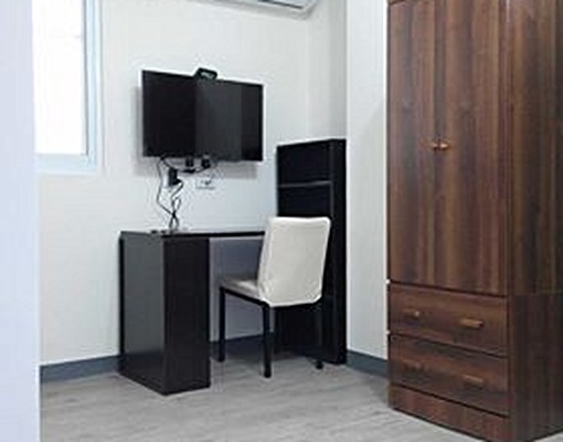 新天地百貨單人套房出租,室內機車位!房東不賺電費! - Image 2