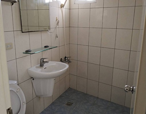 專人倒垃圾台電市中心大套房可寵物 - Image 4