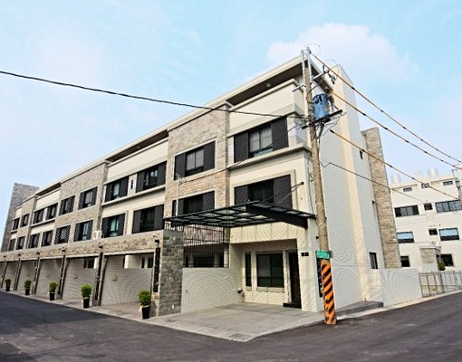 永康套房近車站永科100M室內機車(11/29後可約看) - Image 2