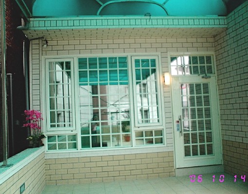 優質地段~獨立套房(鄰近特力屋)廣豐新天地~房東自租 - Image 2