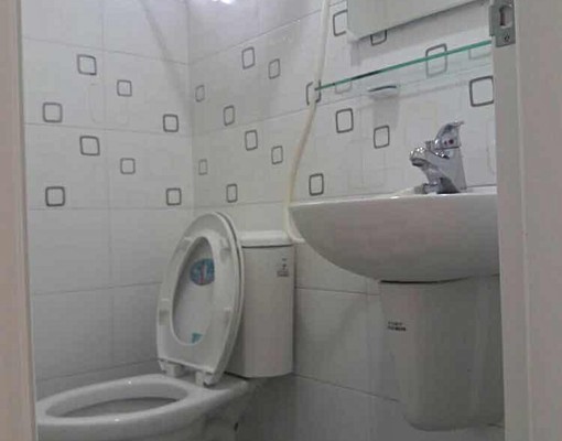 全新精裝/成大美套學舍車位/租補/家具電 - Image 8