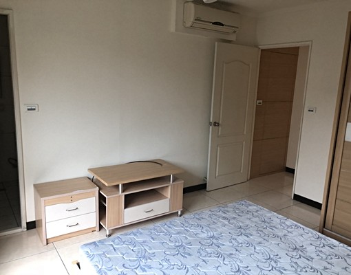 近長榮大樓~優質三大房+車位~傢俱電全 - Image 4