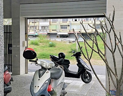 中華路星巴克旁別墅套房出租 - Image 6