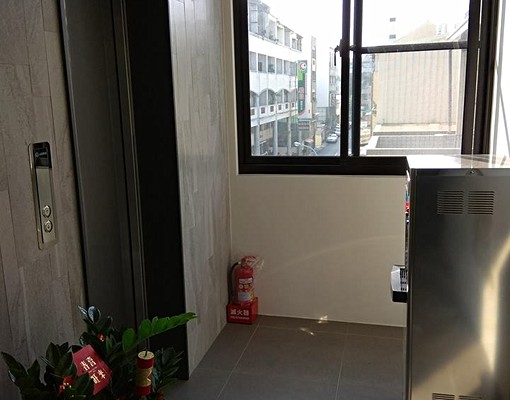 近市醫-獨立陽台套房-整棟有電梯-可加LINE了解房型照片 - Image 5