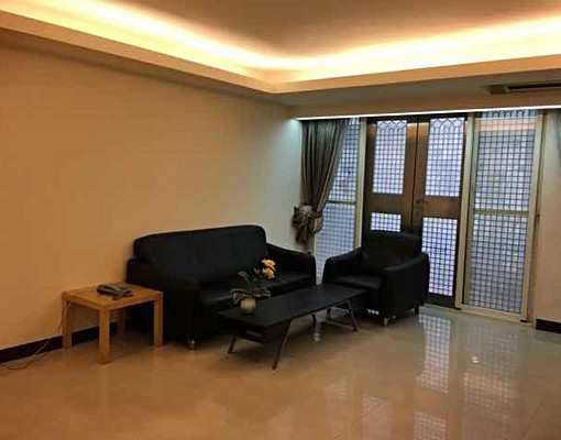 明矅阿波羅鬧靜名巷仁愛學區入籍含稅租補 - Image 1
