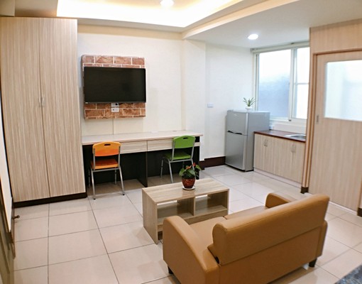 市區全新完工套房。獨立陽台洗衣機流理台 - Image 2