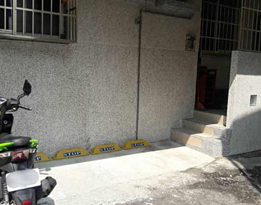 全新精裝/成大美套學舍車位/租補/家具電 - Image 12