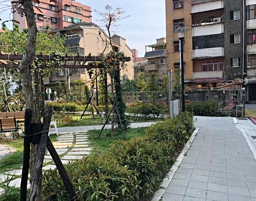 成功公園旁二樓近新五路單身套房可租補 - Image 12