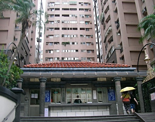 華廈出租,生活機能方便 - Image 3