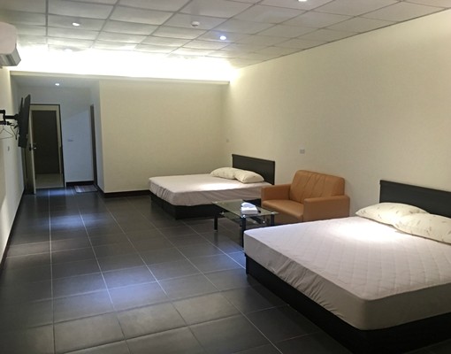 優質民宿規格套房出租.麗寶.福容.星月 - Image 1