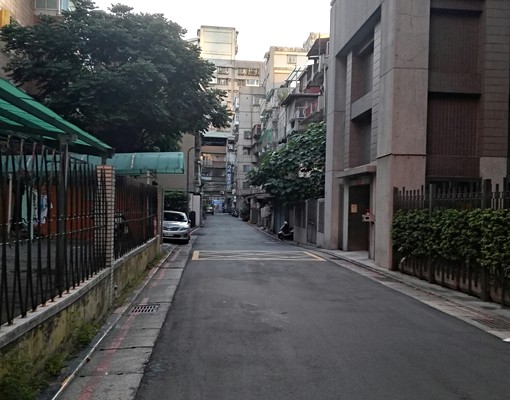 敦南富星大車位(近遠企、科技大樓站) - Image 4