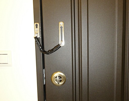 新裝潢!近巨城,台大,個人陽台洗衣機 - Image 2