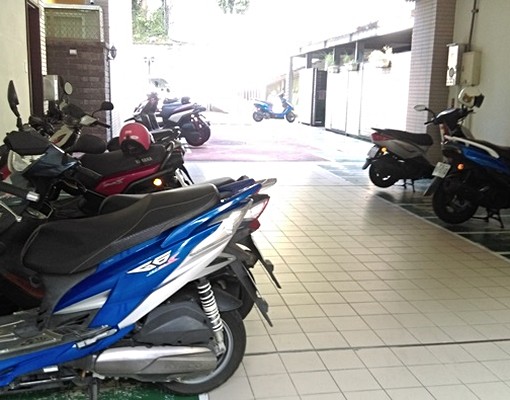 優質套房近中台勤益.機能佳可租補.年繳優惠 - Image 12