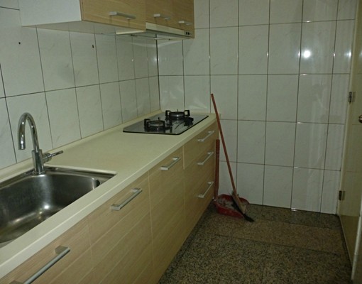 民族大樂大樓~明亮雅房 - Image 6