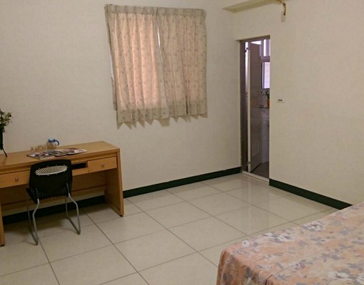 興業路別墅型電梯大樓近全聯/家樂福/嘉大 - Image 5