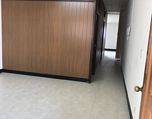 重陽路二段運動場菜寮捷運站果菜市場 - Image 1