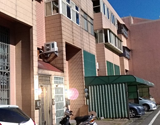 **租售**大四房，三衛浴二陽臺一車位 - Image 8