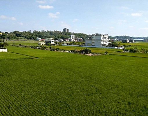 建國路停車位大套房 - Image 1