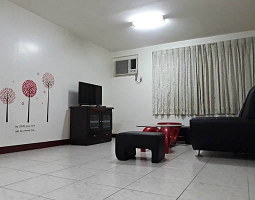 摩登樓中樓(只接受季繳優惠價4.3萬)謝絕小家庭 - Image 1