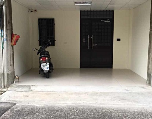 全新中華路優質室內機車位套房 - Image 10