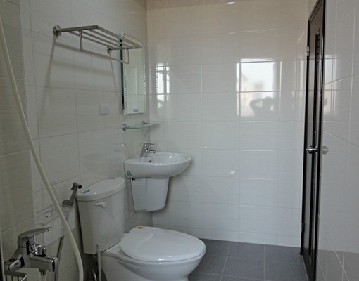 小港醫院旁,鄰餐大,近全新獨立陽台套房 - Image 8