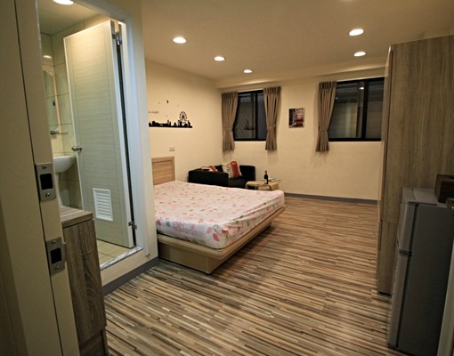 近捷運象山站精美裝潢家具家電溫馨套房 - Image 1