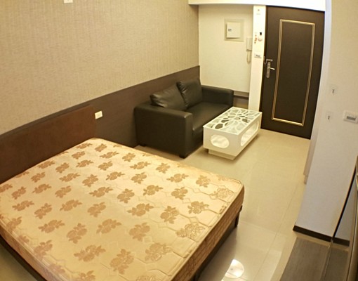 社宅秒殺SOGO奢華湯屋套房/可租補 - Image 3