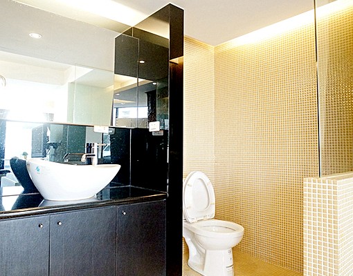 ♥可寵♥乾濕分離衛浴♥大坪數套房♥陽台 - Image 8