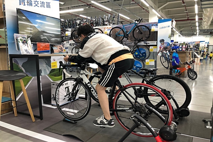 西屯彭于晏參上
