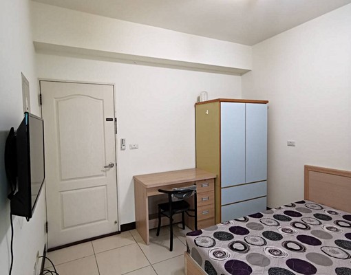 變頻冷氣wifi雙人床/衛浴開窗/可租補 - Image 2