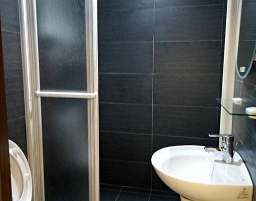 海大透天套房含裝潢、傢俱,前有空地可用 - Image 9