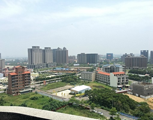 高鐵站前高質感裝潢景觀3+1房加双車位 - Image 1