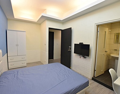 *可租補*逢甲8坪獨洗曬沙發套房 - Image 12