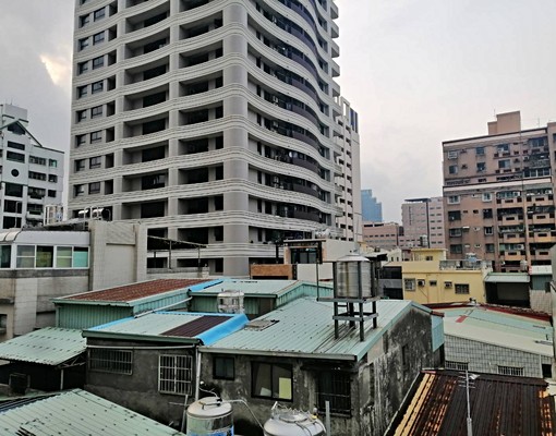 超優質限量雙人套房、擁百貨商圈輕軌捷運 - Image 6