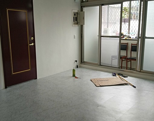 整屋全新整理過,邊間採光佳,第一任住戶剛搬走,重新粉刷 - Image 1
