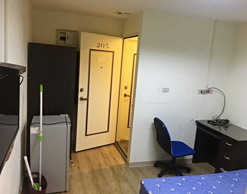 新豐街優質套房出租...巴塞隆納旁.. - Image 2