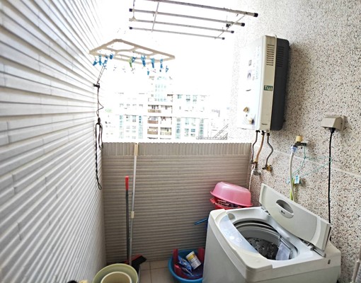 站前Casa2房含管費,生活機能佳,必租地點 - Image 5