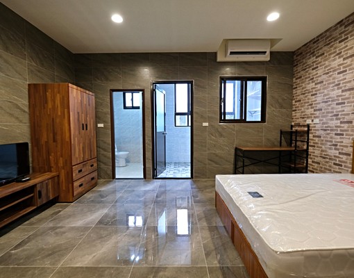 全新精品套房市府中路雙特區(仲介勿擾) - Image 9