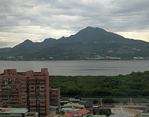 海景，平面車位，近捷運站，天然瓦斯、含家具 - Image 1