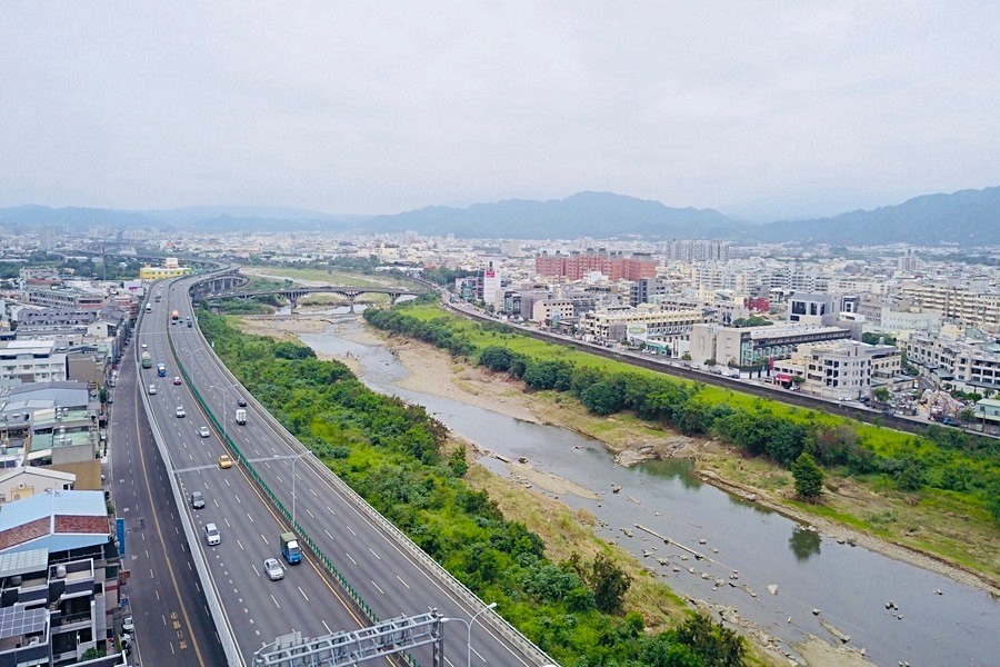 大里溪河岸景觀