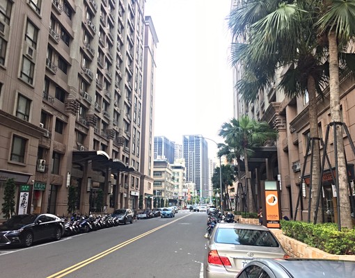 近AI園區、台元、竹北遠百~獨立大套房,陽台附獨立洗衣機 - Image 11