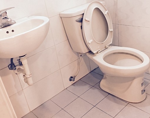 近成大套房,可租補 - Image 5