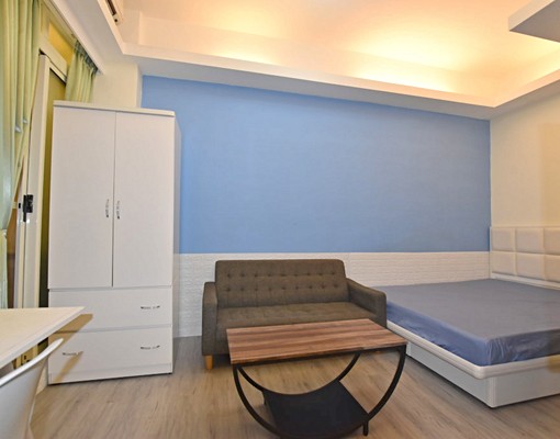 *可租補*逢甲8坪獨洗曬沙發套房 - Image 2