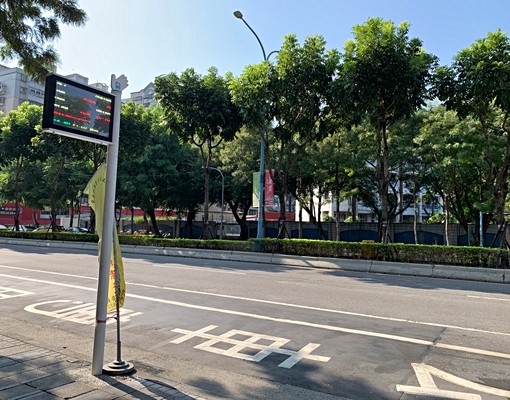 家樂福商圈整潔明亮頂級大三房整層出租 - Image 6