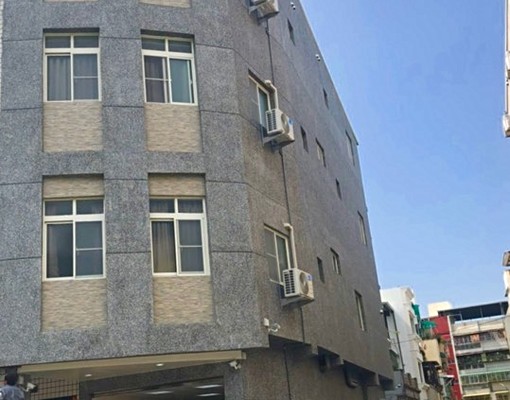 近高師大、三多商圈寬敞套房 - Image 3