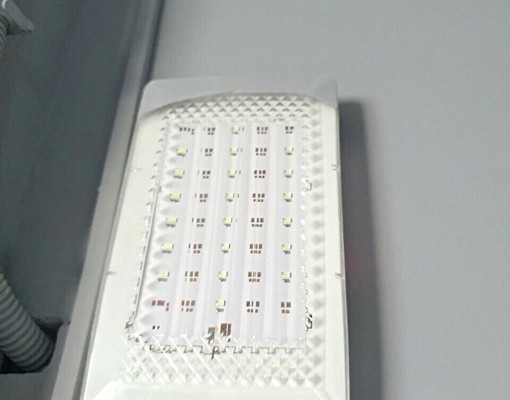 電梯二房~忠孝復興站旁,有專門收垃圾 - Image 11