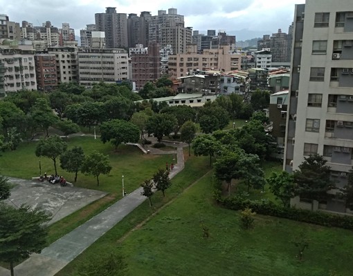 安邦公園旁平面停車位美宅 - Image 1